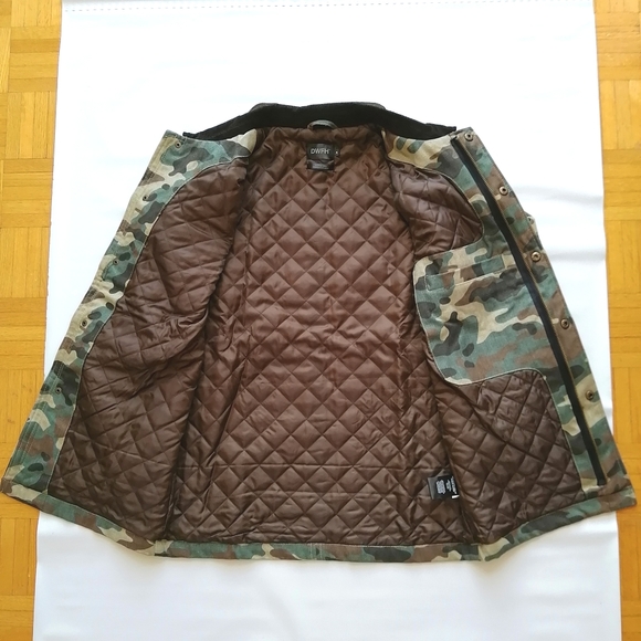 Deathworld Camo Jacket Small NWT - Picture 9 of 16